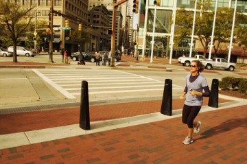 Baltimore 31 Oct 16 inner harbor attractive female jogs